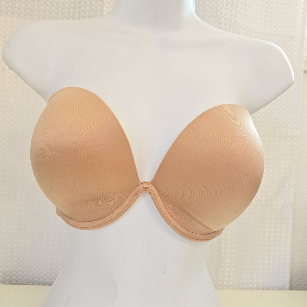 Vintage Victoria's Secret Very Sexy Nude Strapless Bra 36D
